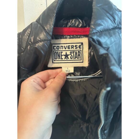 Converse Black One Star Puffer Vest Men’s Large - Picture 2 of 3